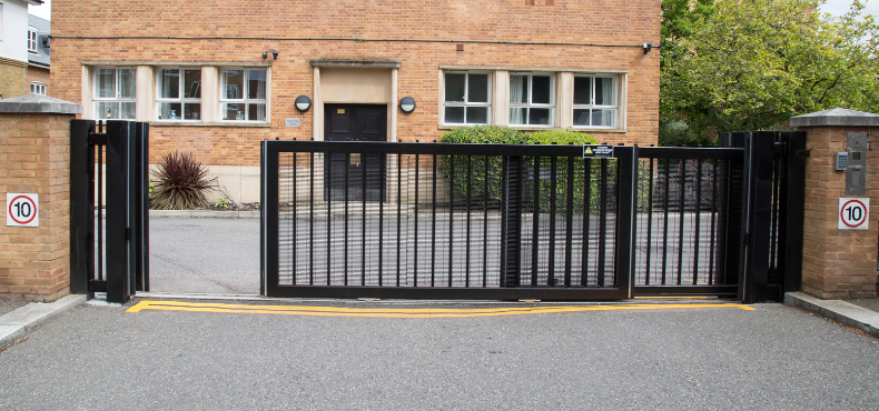 1.-What-is-an-Automatic-Gate-System Automatic Gate Installation Houston, TX